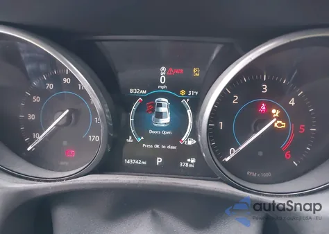 2017 Jaguar Xe 20D Premium z USA, uszkodzony, nr VIN SAJAJ4BN4HA952296